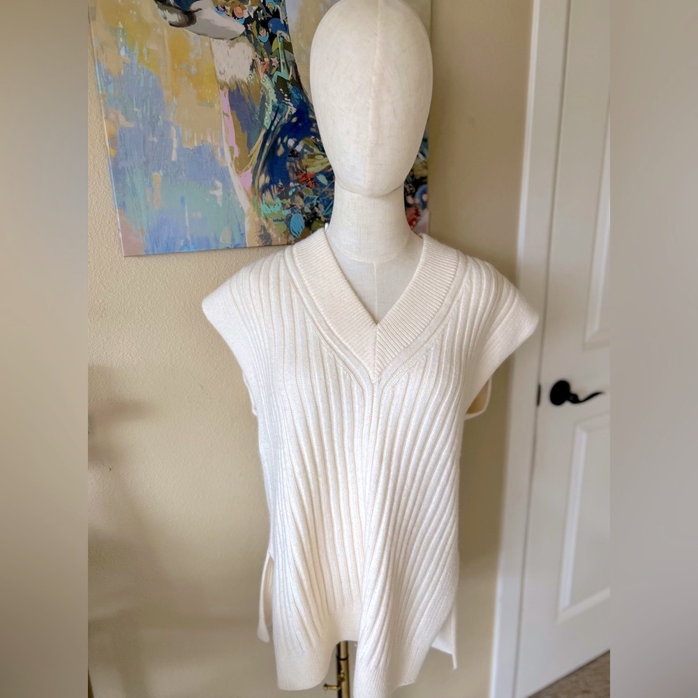 H&M SWEATER VEST